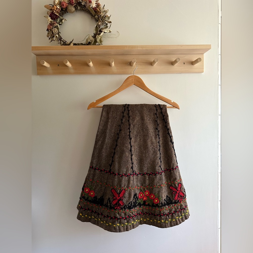 Vintage Dutch embroidered high waisted maxi skirt